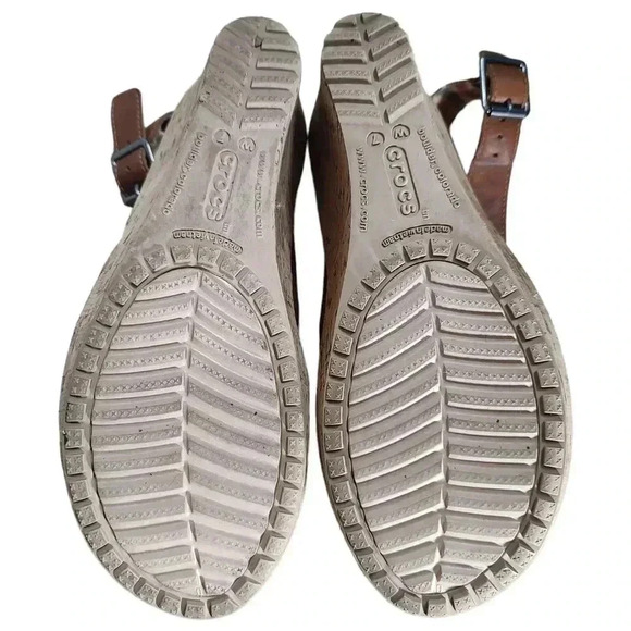 Crocs Womens A-Leigh Brown Leather Slingback Peep Toe Cork Wedge Sandals - Picture 3 of 5